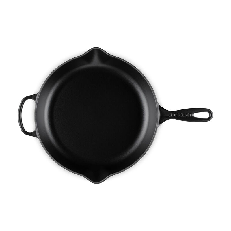 Le Creuset Signature Cast Iron Round Skillet 30cm image number 19